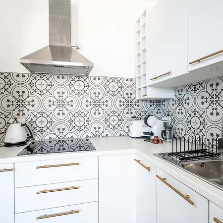 Charming 3 Story Maltese House With Terrace & Bbq Apartament *