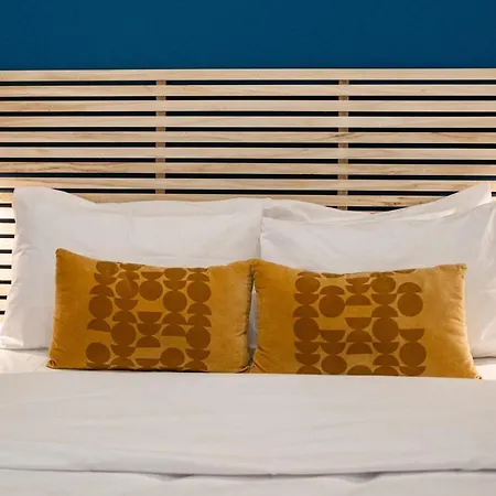 Charming 3 Story Maltese House With Terrace & Bbq St. Julian's