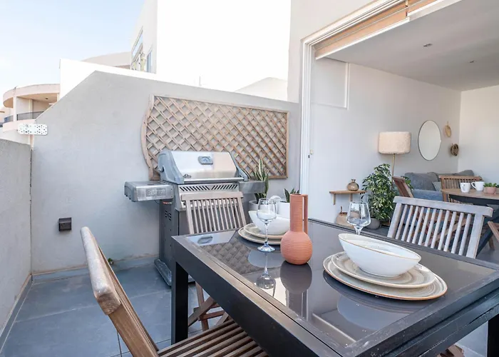 Charming 3 Story Maltese House With Terrace & Bbq *