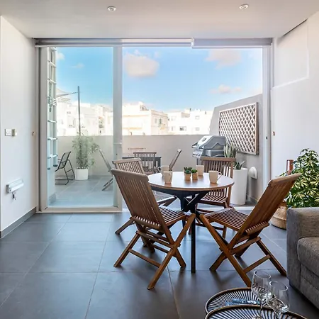 Charming 3 Story Maltese House With Terrace & Bbq Apartamento San Julián